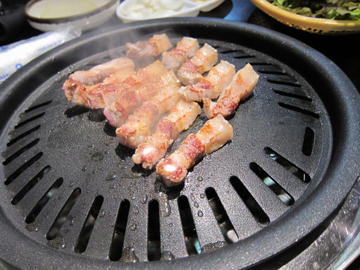 go首爾-來韓國一定不能錯過的烤肉（內有明洞本家燒肉與惠化三層肉評比）
